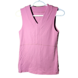 Lululemon vintage dusty rosr, pink v neck fitted tank size 6